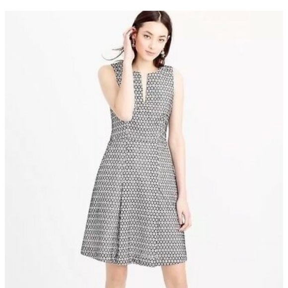 J. Crew Dresses & Skirts - JCREW Contrast Eyelet Dress size 8 NWT